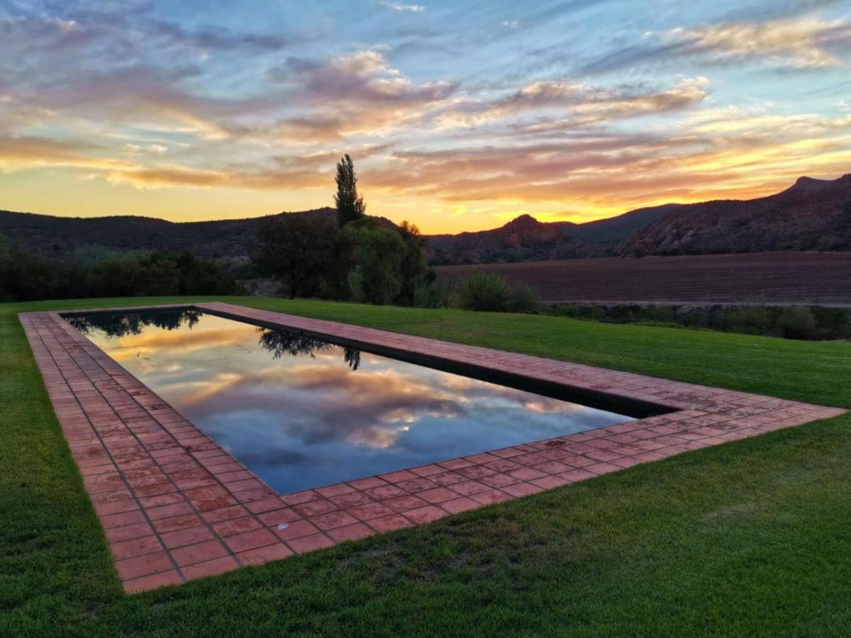 Red Mountain Ridge Karoo Oasis And Guest Farm Buffelskloof Exterior photo