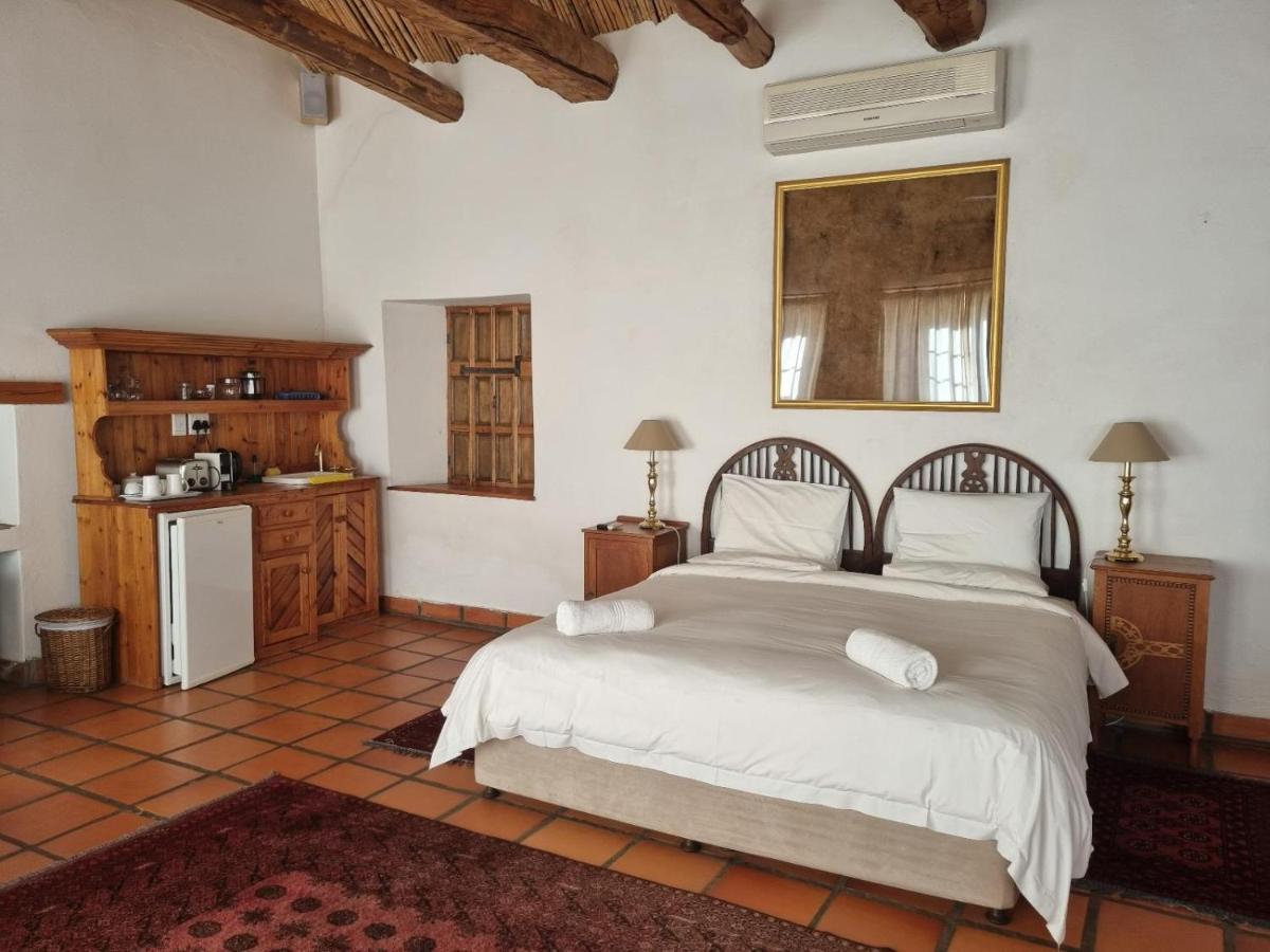 Red Mountain Ridge Karoo Oasis And Guest Farm Buffelskloof Exterior photo